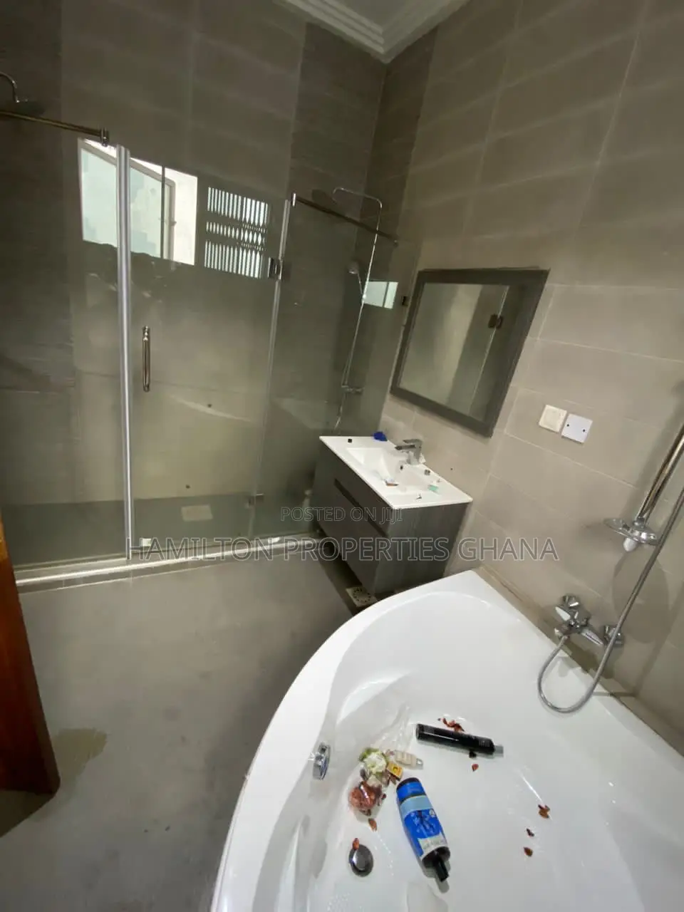 4bdrm House in East Legon Islamic for rent