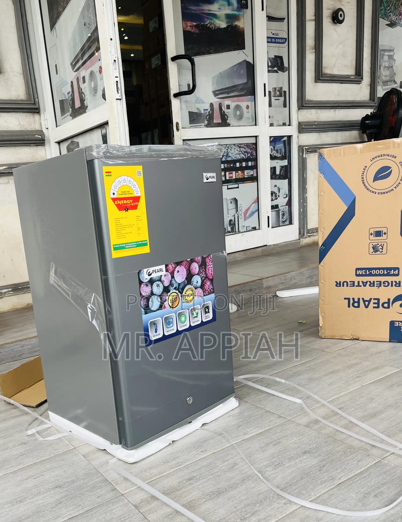 Well Built Pearl Single Door Table Top Fridge(Gray)93ltrs.