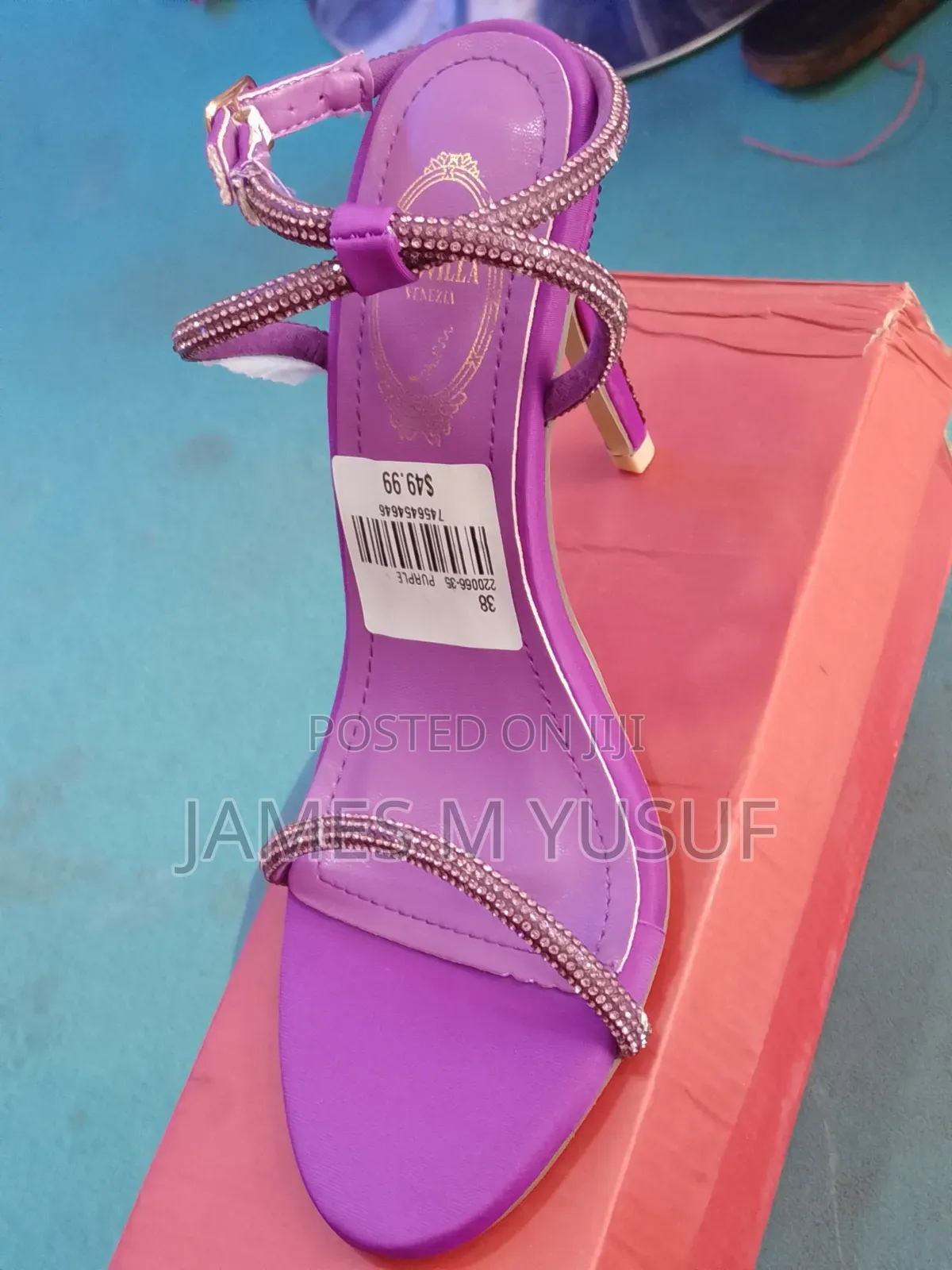 Beautiful and Classic Heeled Sander