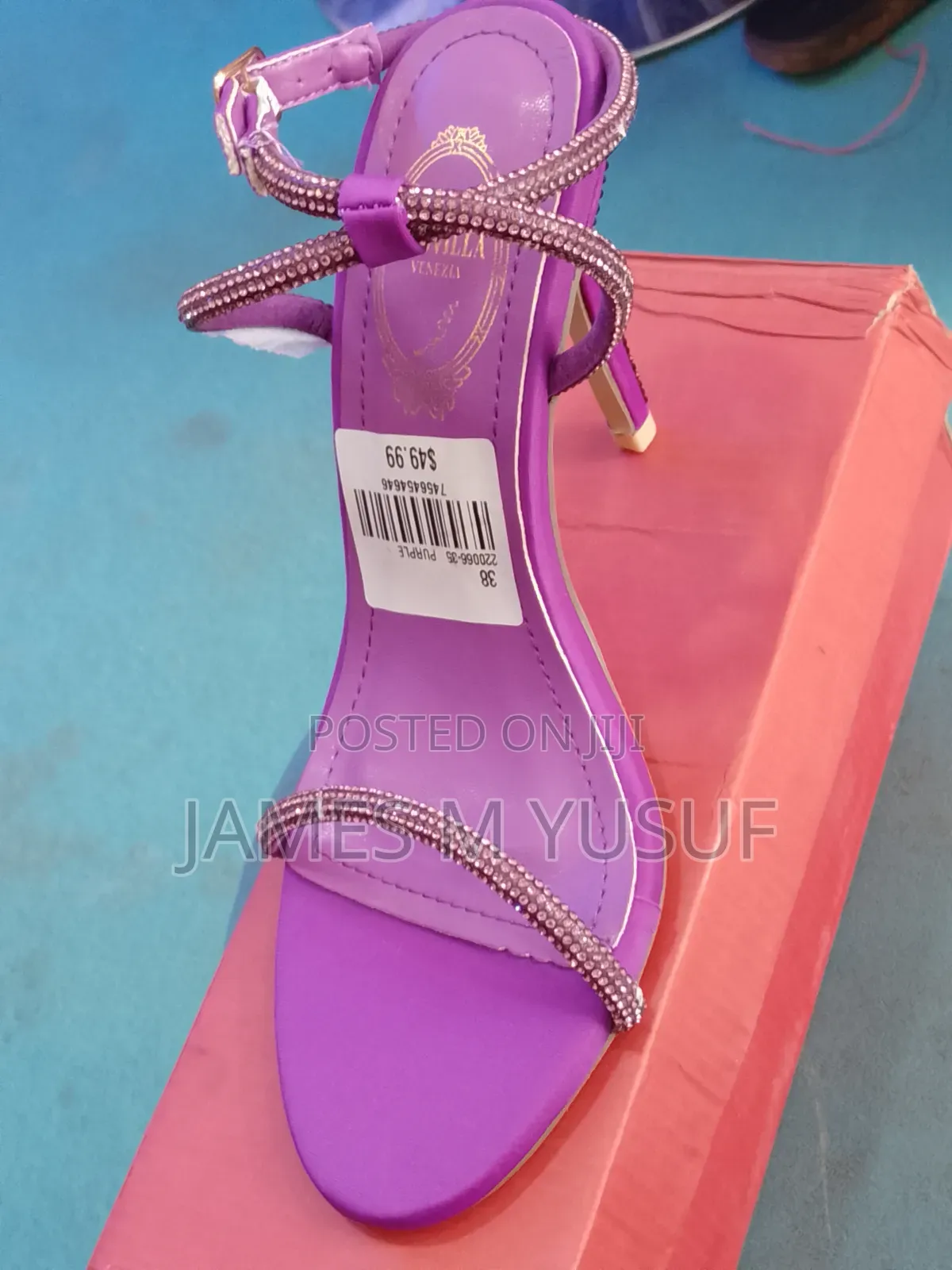 Beautiful and Classic Heeled Sander