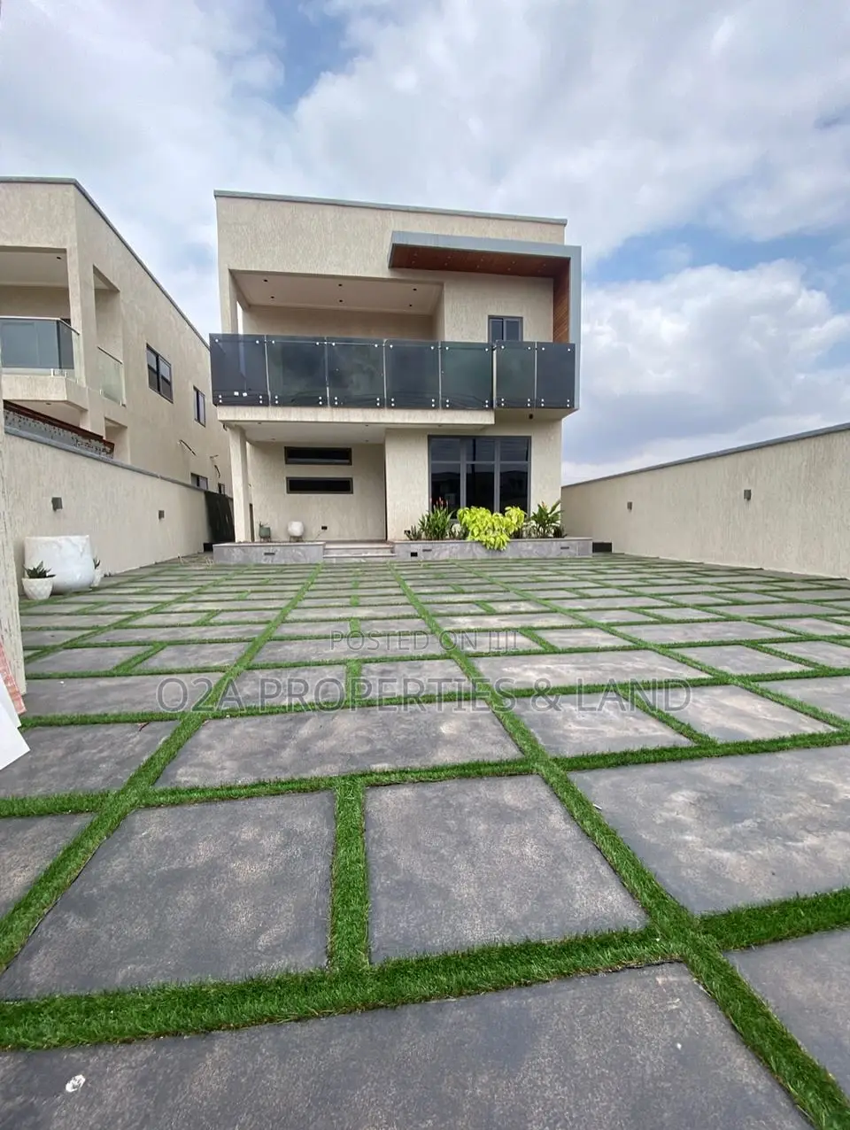 4bdrm House in Lakeside for sale
