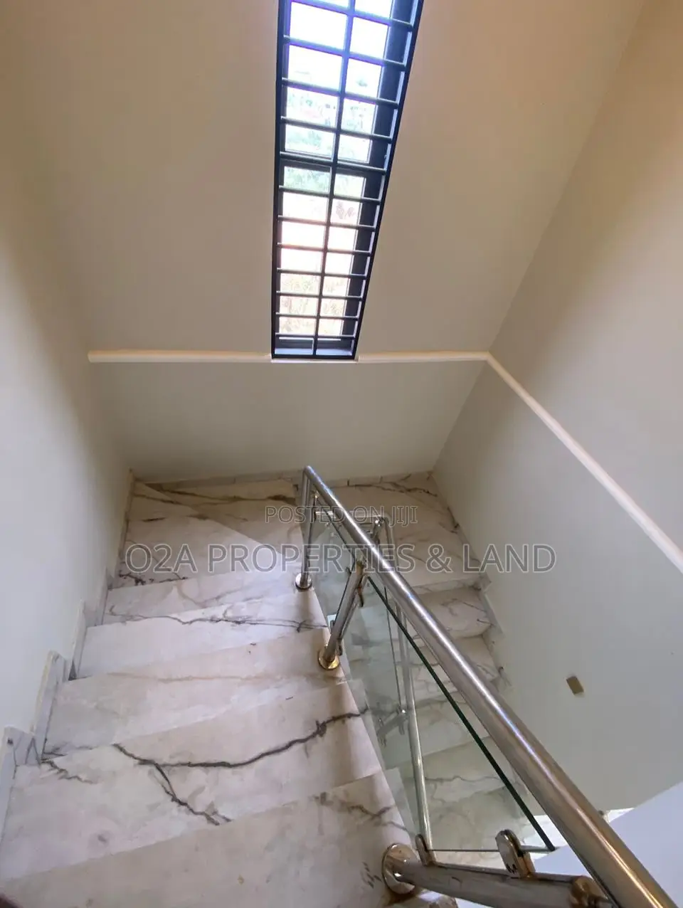 4bdrm House in Lakeside for sale