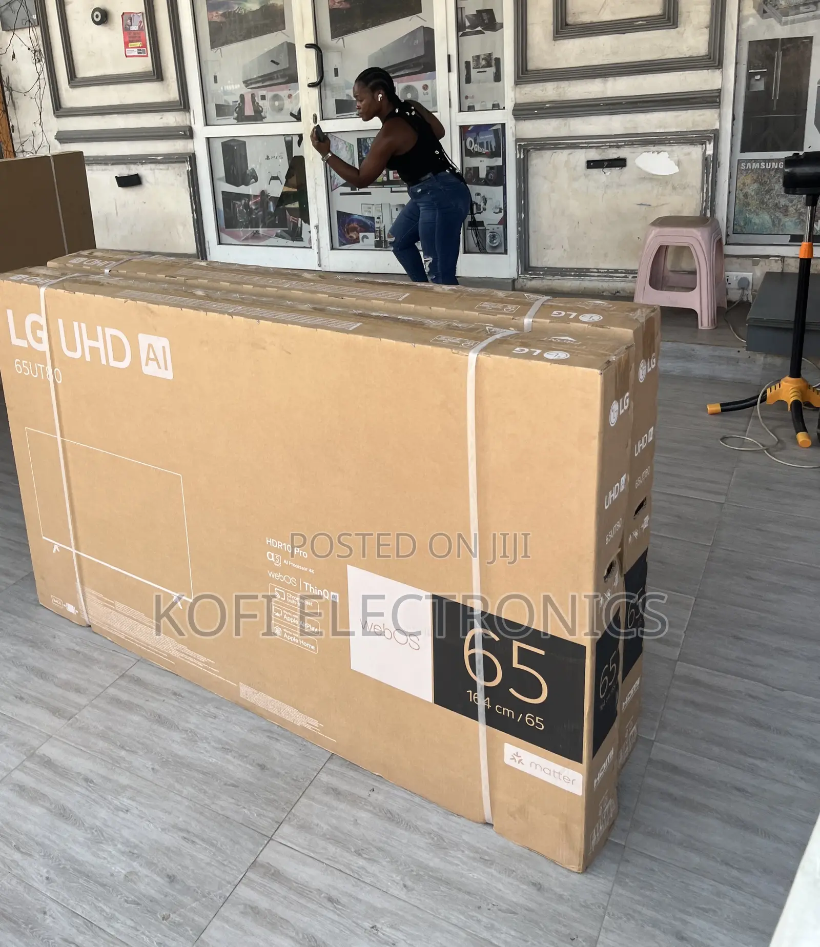 Authentic Lg 65ur800 65 Inch Uhd Smart Screen Tv(Black).