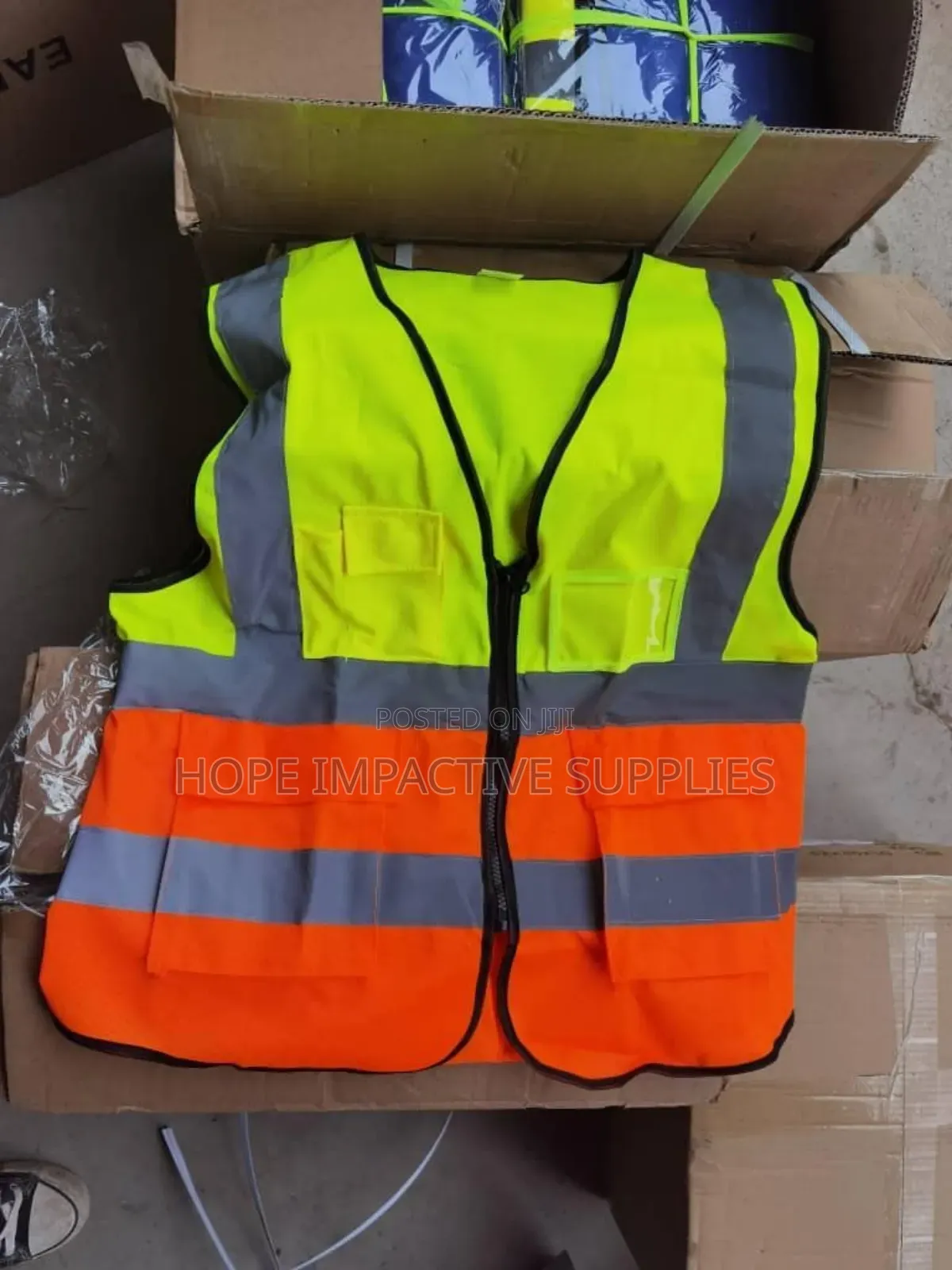 Executive Safety Vest With Zip And More Pockets.
