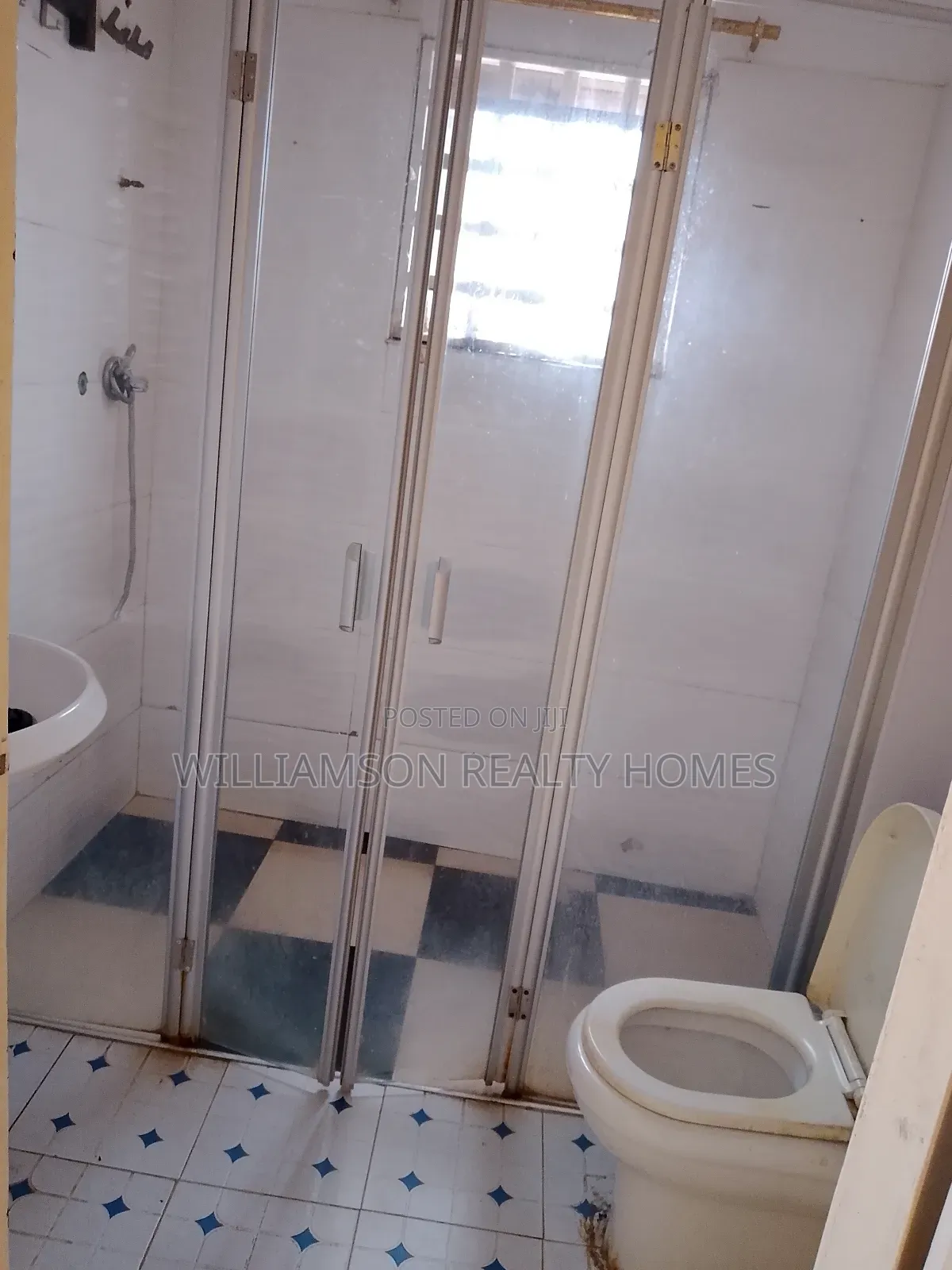 2bdrm Apartment in Baatsonaa Total Area, Spintex for rent