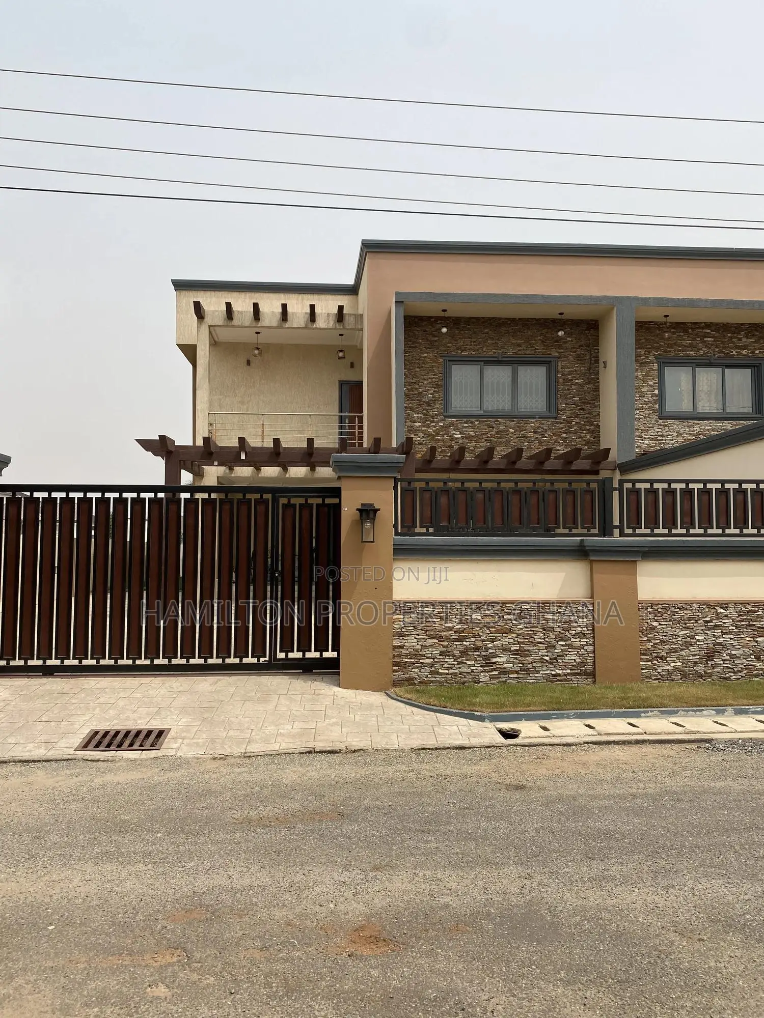 4bdrm Mansion in Trassaco, Adjiriganor for rent