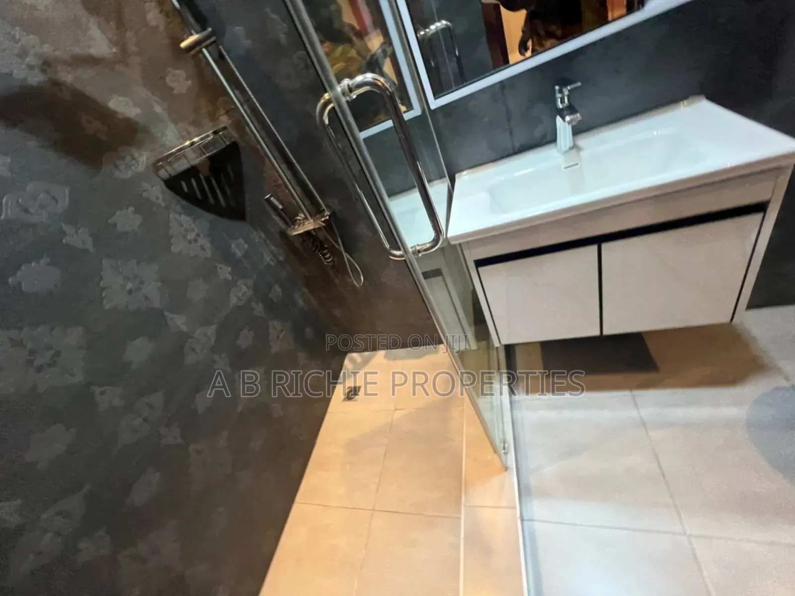 Furnished 3bdrm Apartment in Ab Richie Properties, Tseaddo for sale