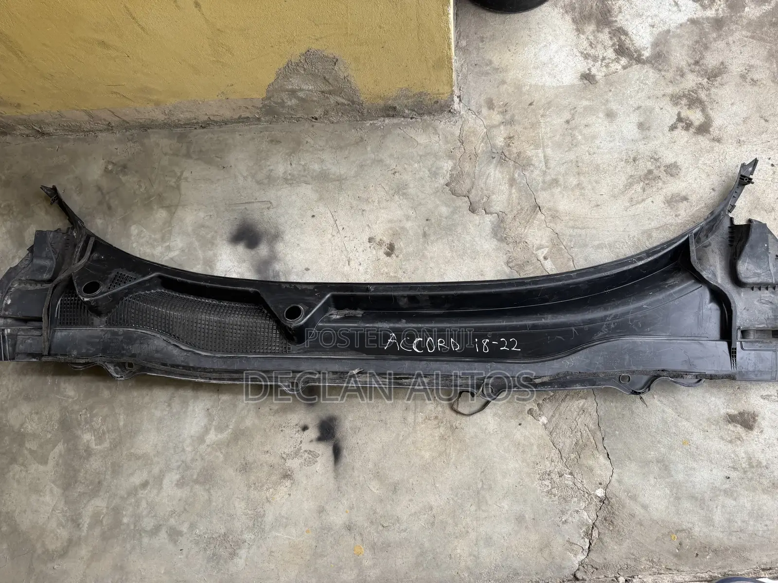 Honda Accord 2018-2022 Wiper Panel