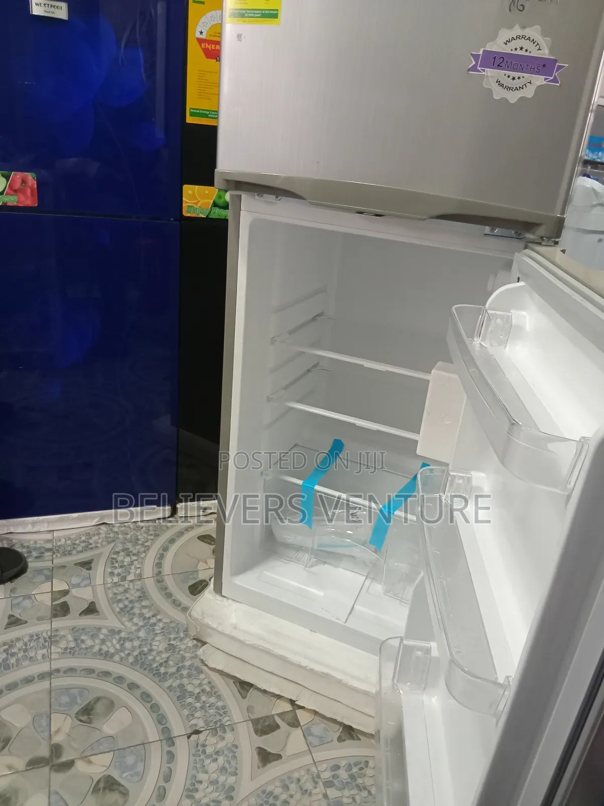 Super Economique Top Freezer Fridge 117l Roch Fridge