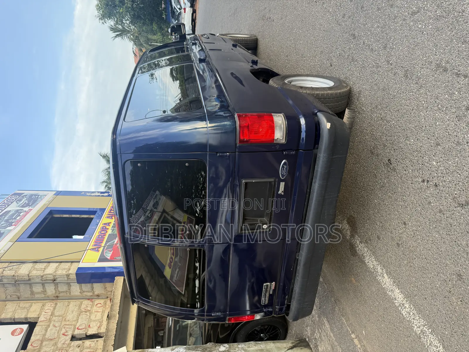Ford E350 2013 Blue