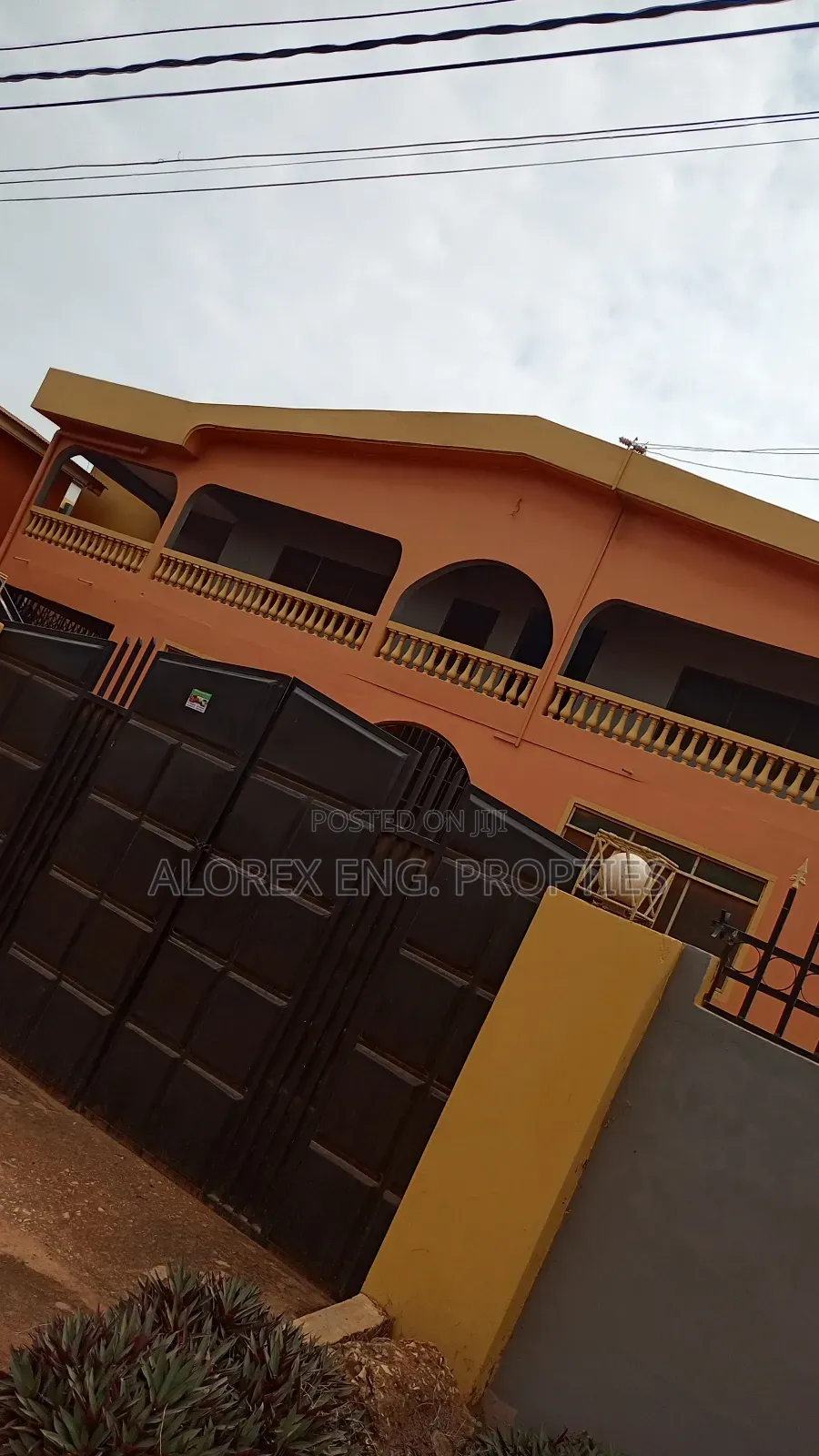 3bdrm Apartment in Barrier Area, Adenta for rent