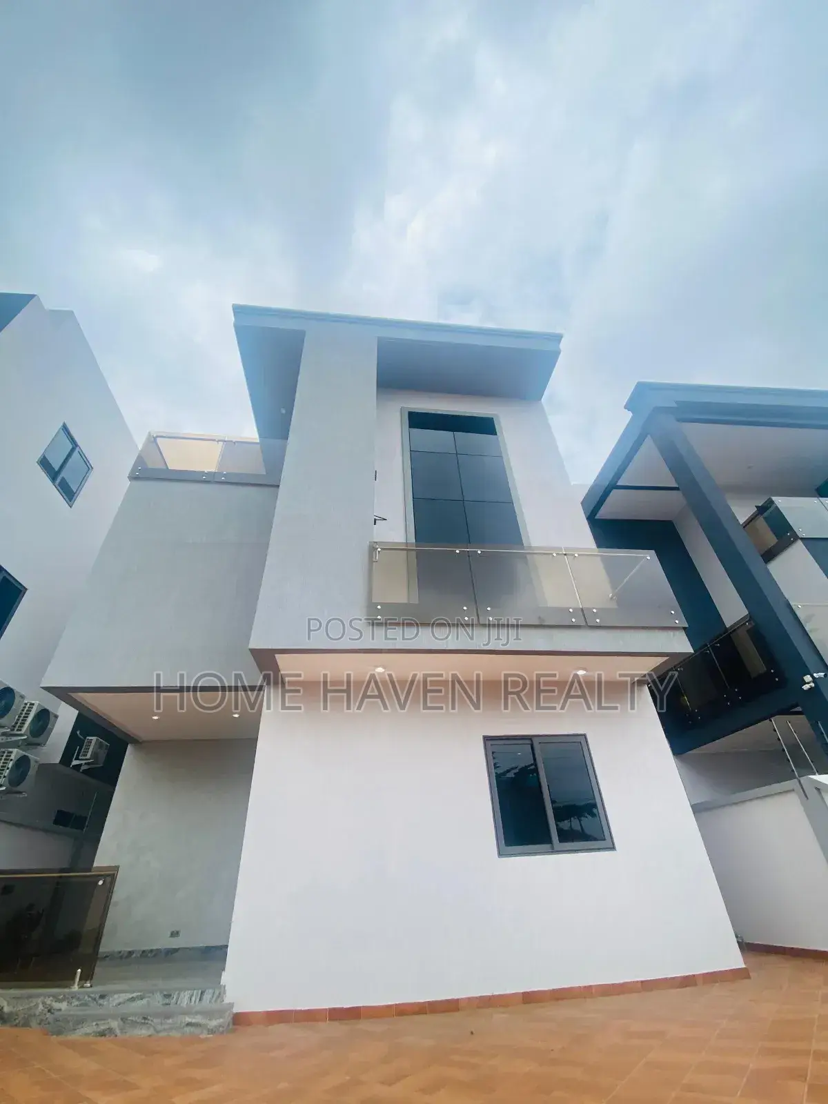 5bdrm House in Lagos Avenue, East Legon for rent