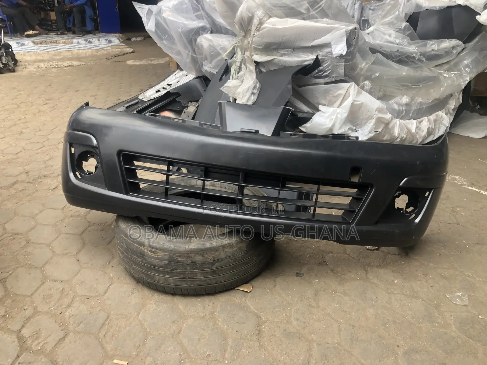 Nissan Versa Front Bumper 2007,2008,2009,2010,2011,2012