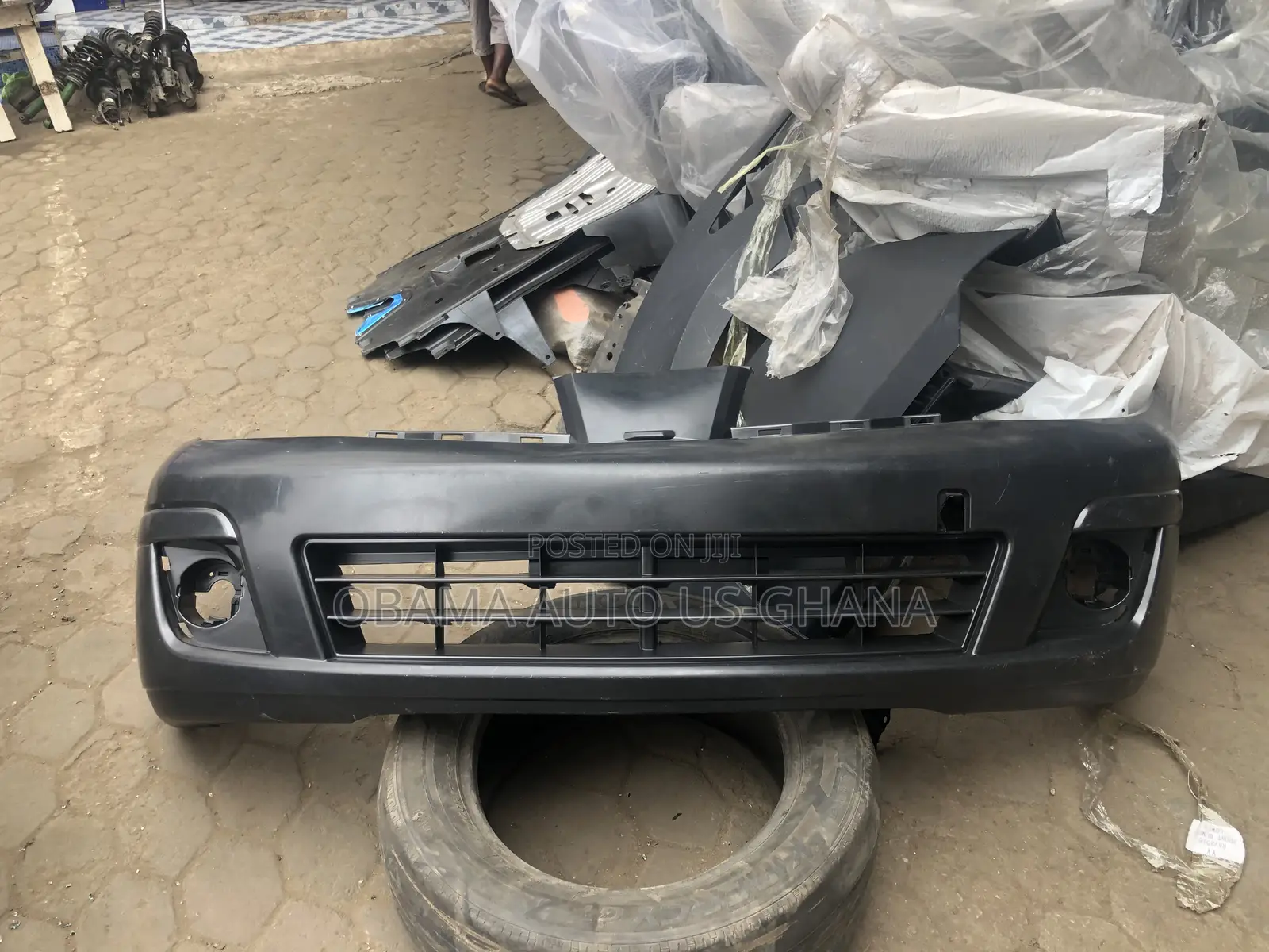 Nissan Versa Front Bumper 2007,2008,2009,2010,2011,2012