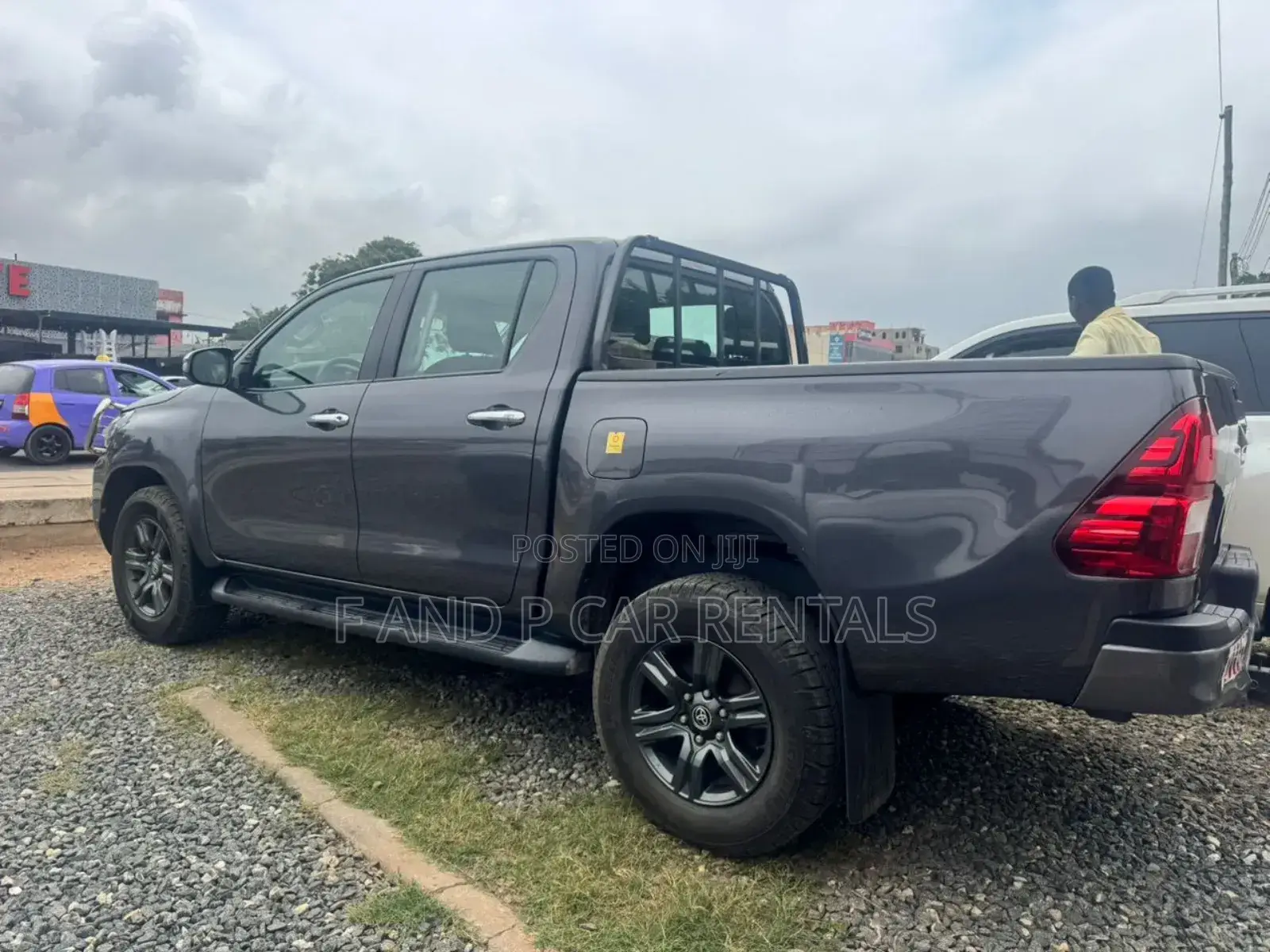 Hikux Pickup for Rent