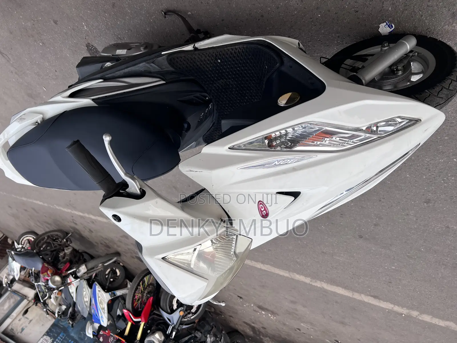Piaggio Scooter 2025 White
