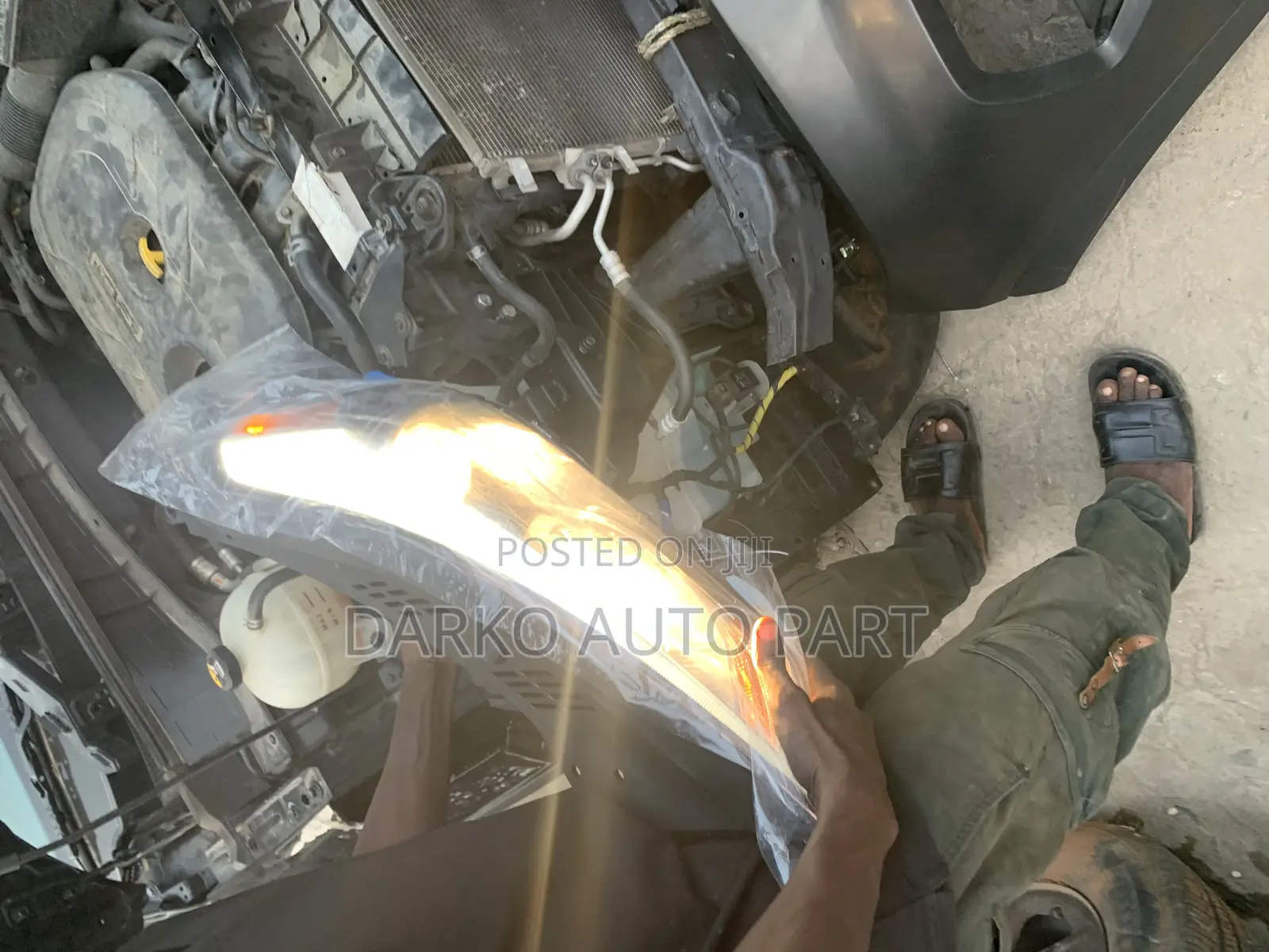 Hyundai Tucson Complete Bumper and Headlight Available