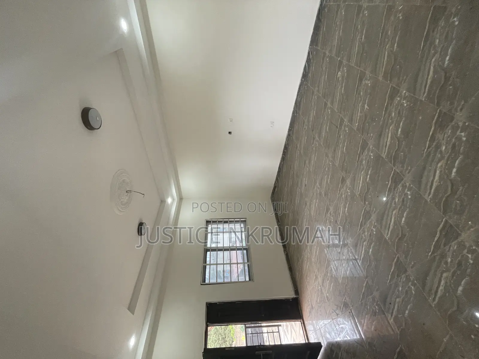 2bdrm Apartment in Mr Justice Estate, Bortiano for rent