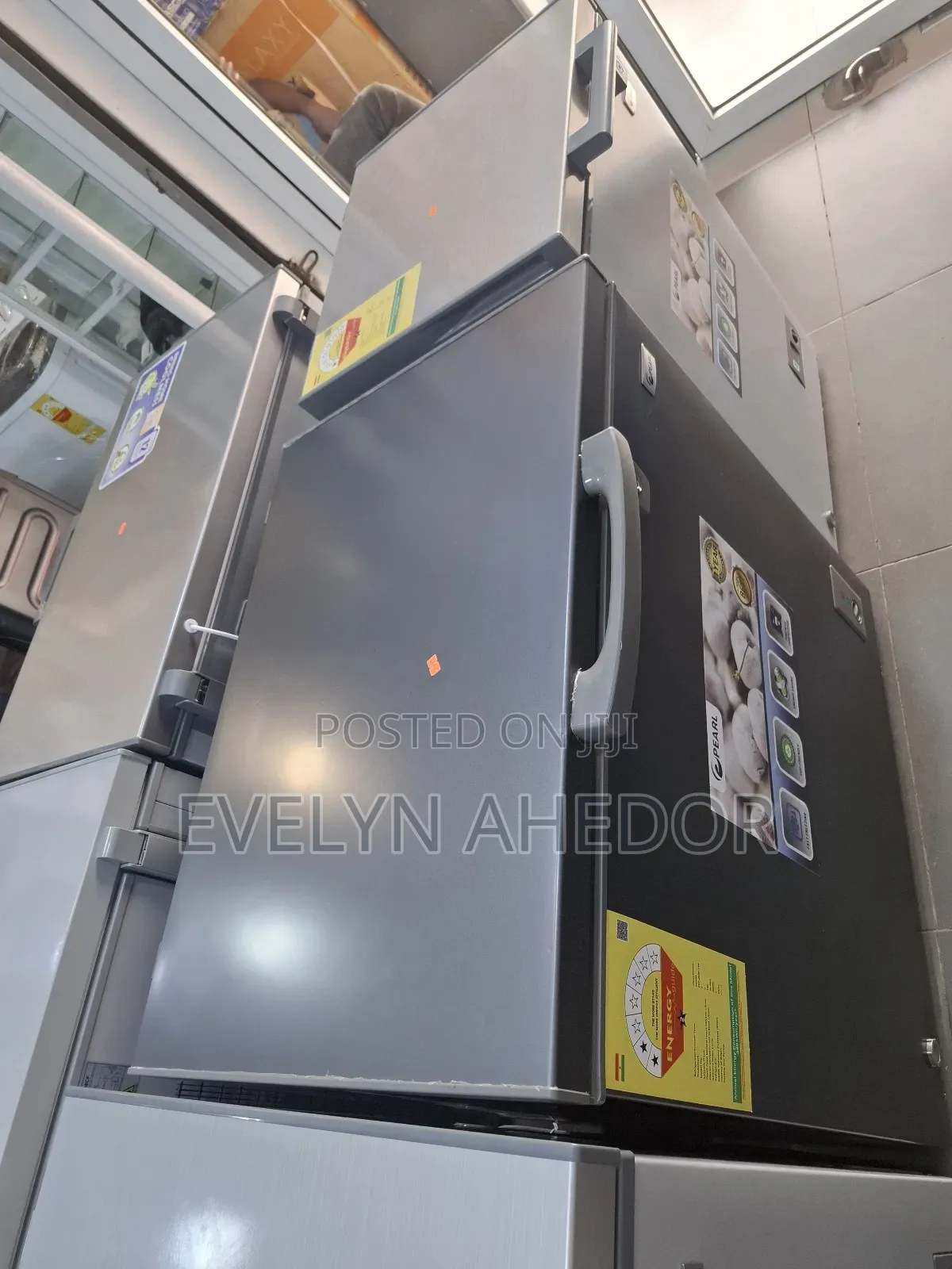 Neat Pearl Chest Freezer 199 Litres With Lock and Key for Sa