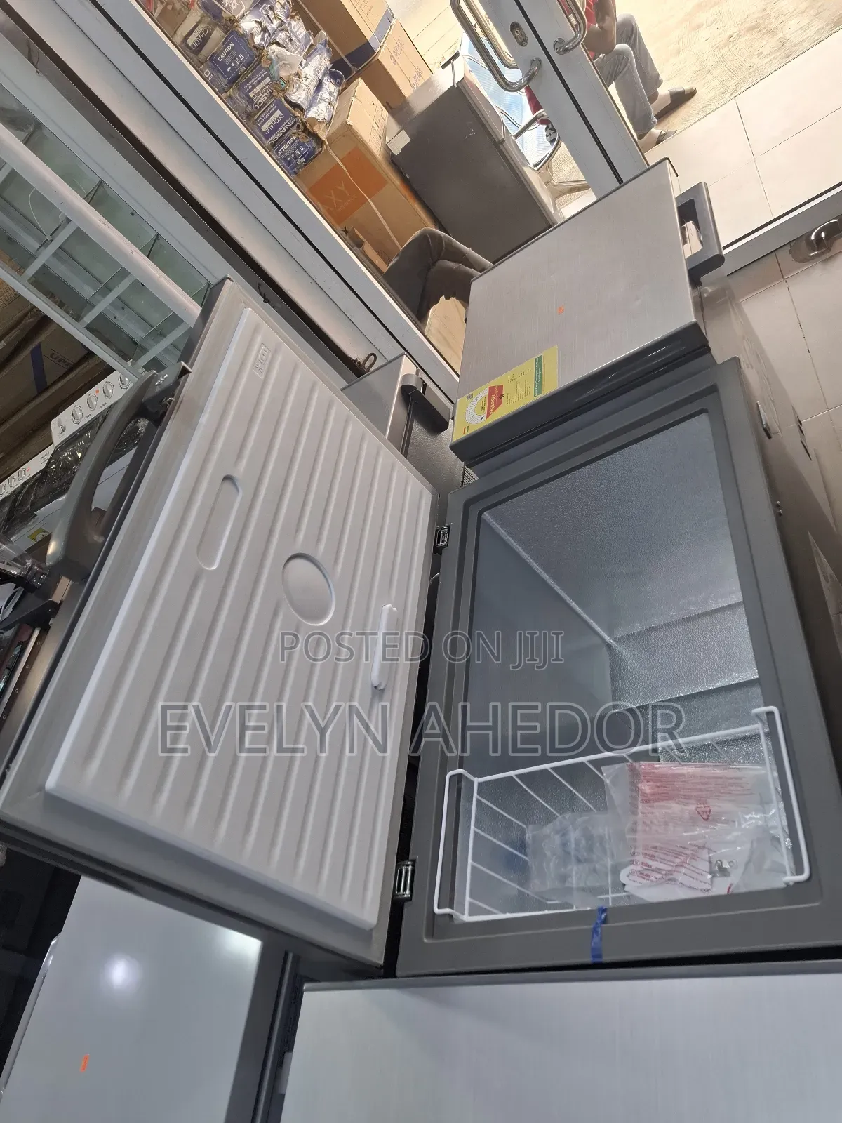 Neat Pearl Chest Freezer 199 Litres With Lock and Key for Sa