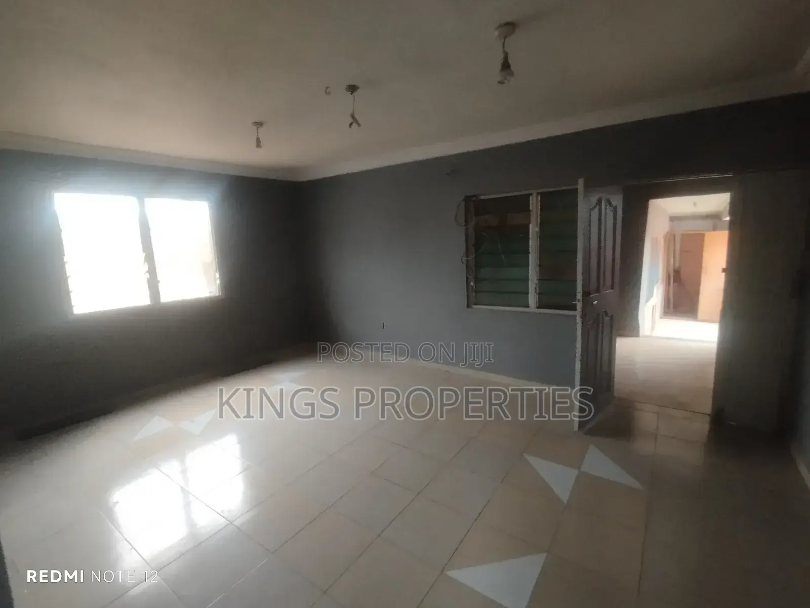 2bdrm Apartment in West Hills Mall Area for rent
