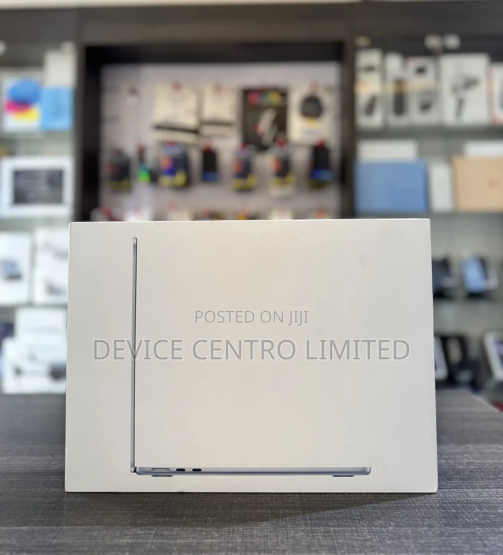 New Laptop Apple MacBook Air 2025 M4 13-Inch 24GB Apple M4 SSD 512GB