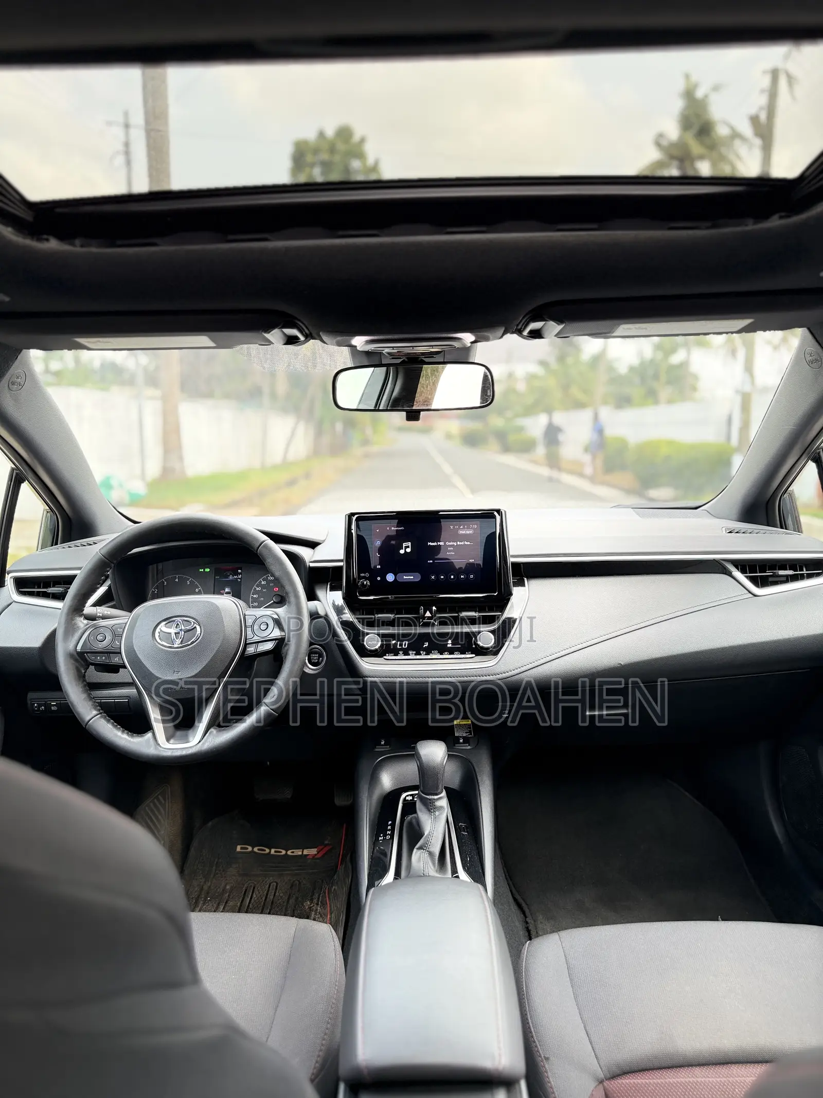Toyota Corolla 2024 Gray