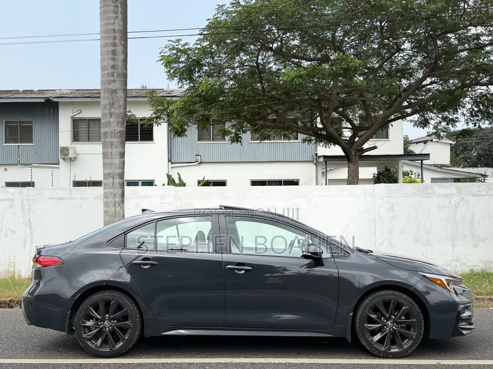Toyota Corolla 2024 Gray