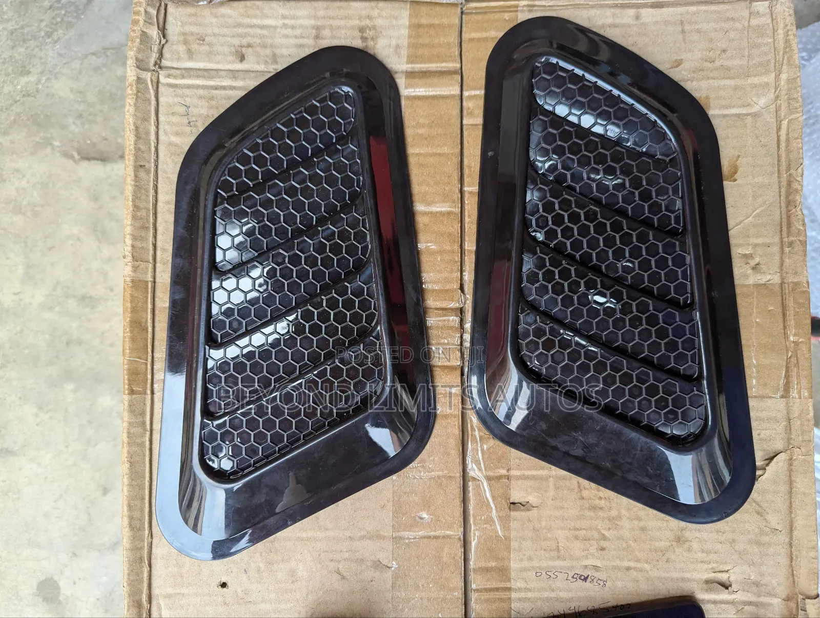 Universal/ All Kinds of Cars Bonnet Vent Available