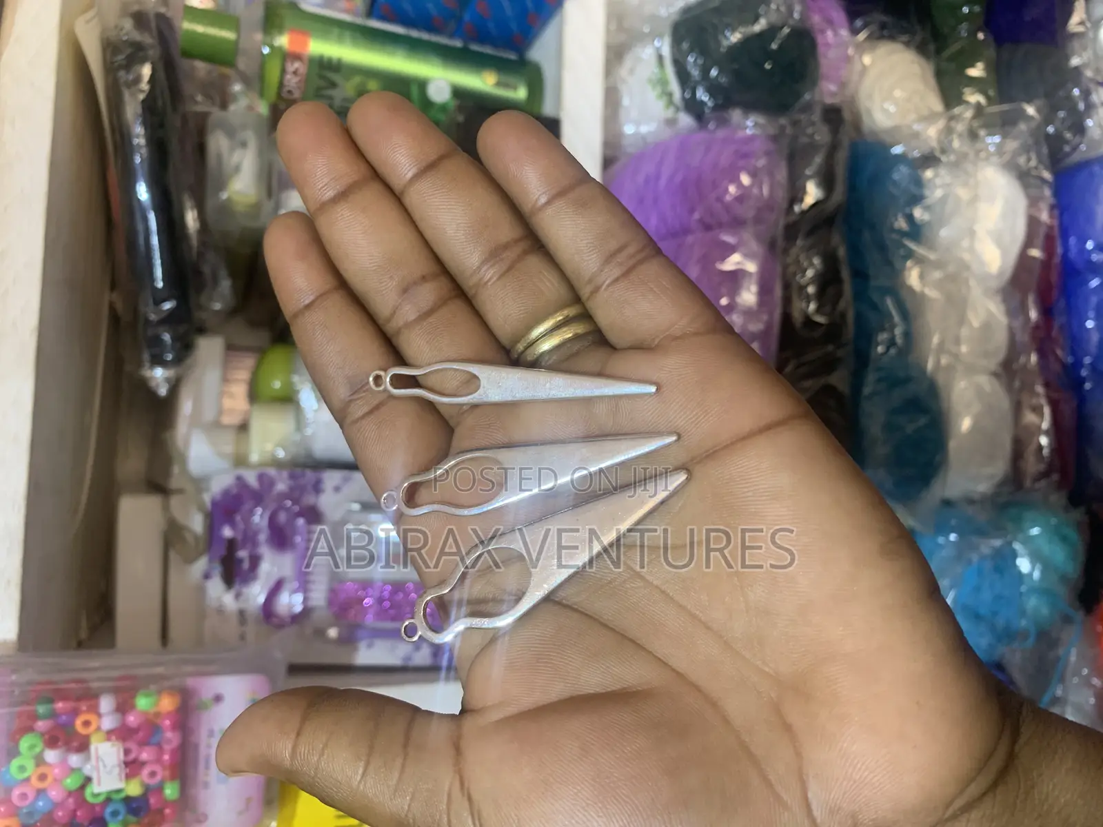 Interlocking Set For Larges Locs