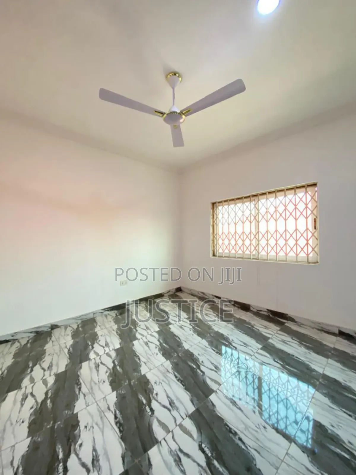 12bdrm Apartment in Com 18 Spintex for sale
