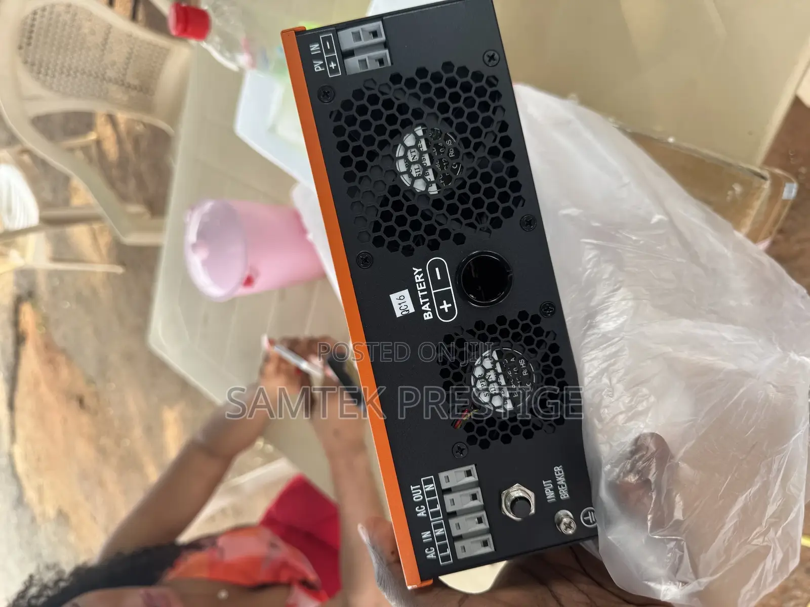 Solar Inverter Charger