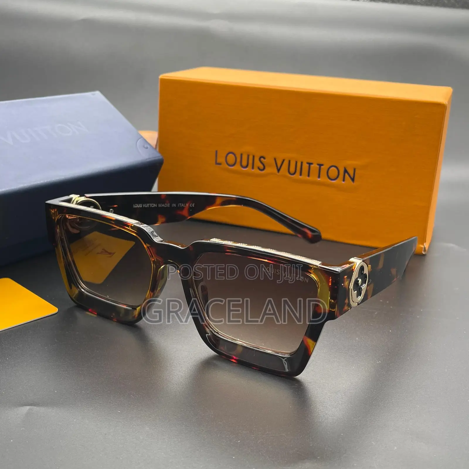 This Is Original Designer Sunglasses Classic Men Only Wear.