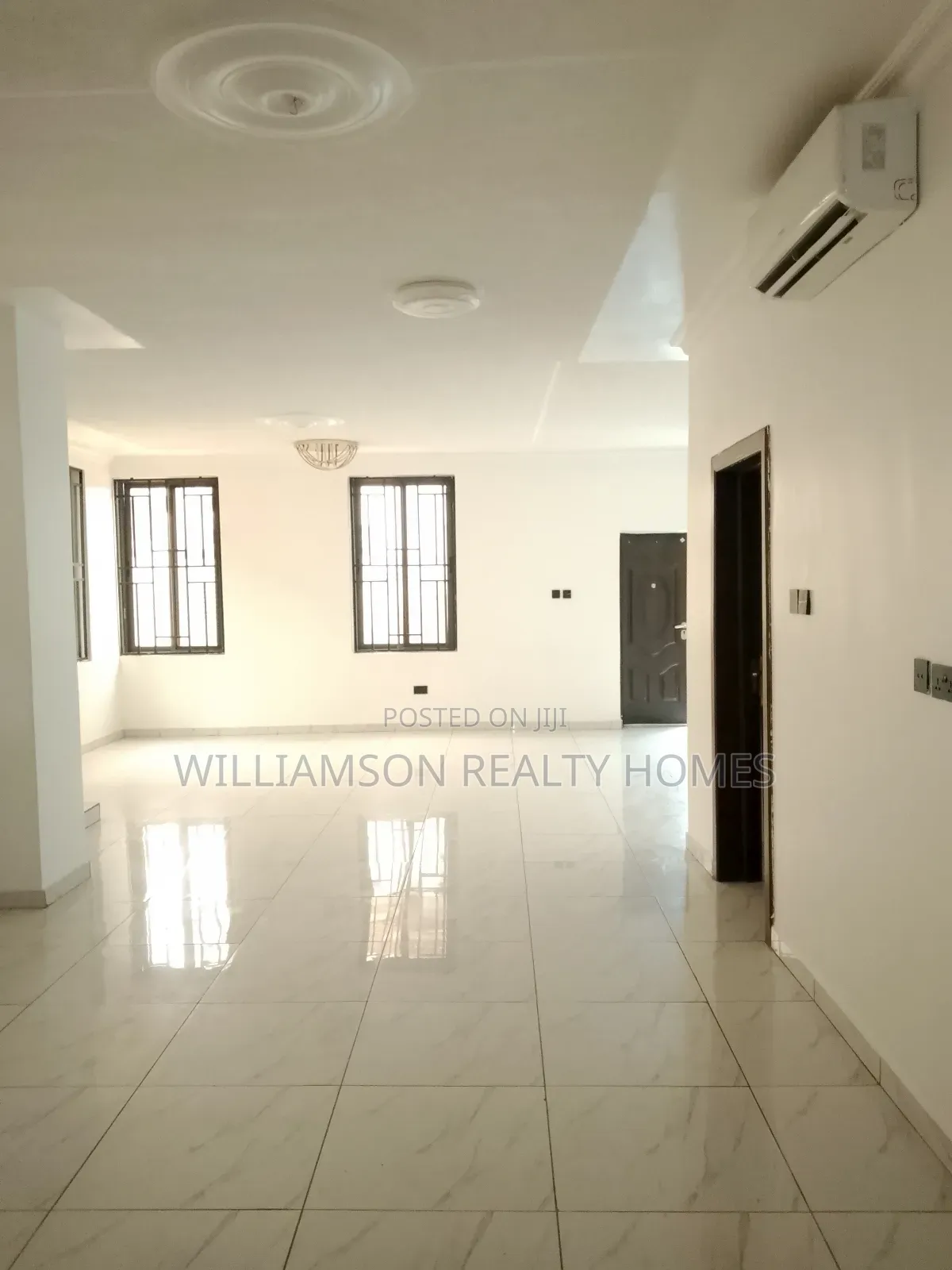 4bdrm Duplex in Community 20 Estate, Spintex for rent