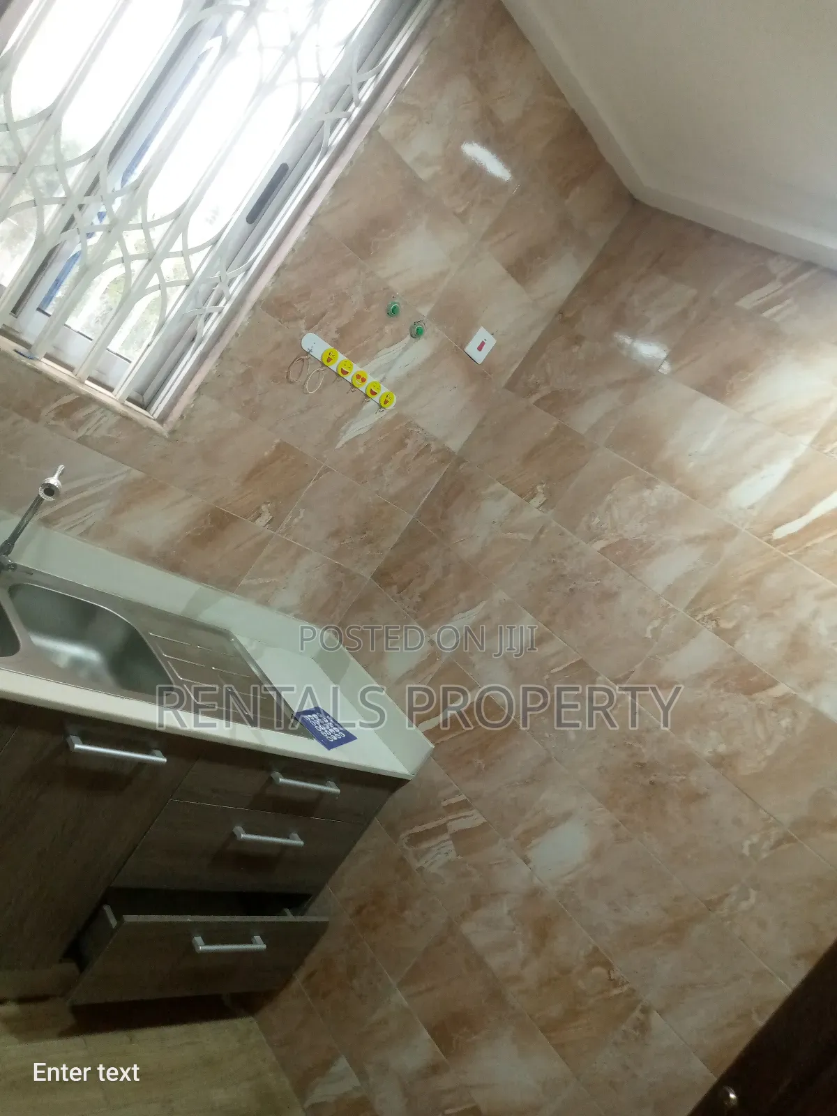 1bdrm Block of Flats in Adenta for rent
