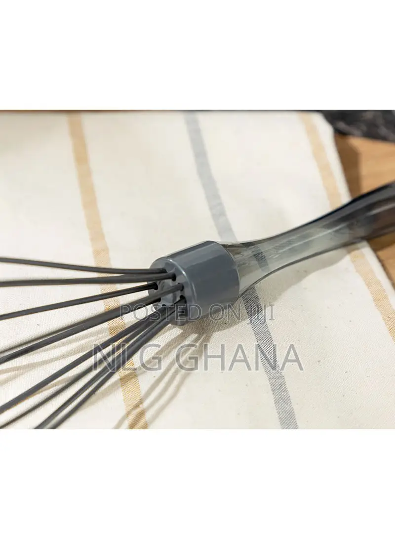 30cm Eggy Silicone Beater - Black. Ehx1121 Was: 65 Gh¢