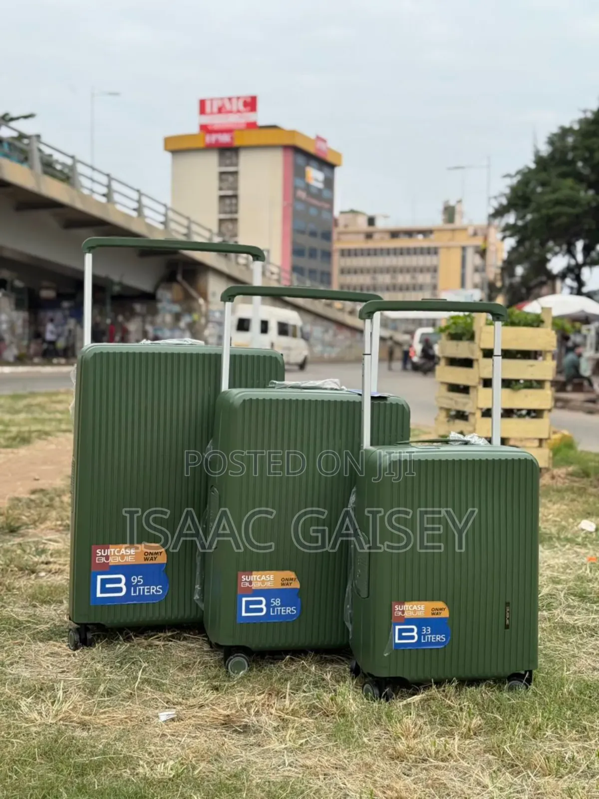3 In 1 Durable/Classy Luxury Zipless Anticrake Luggages