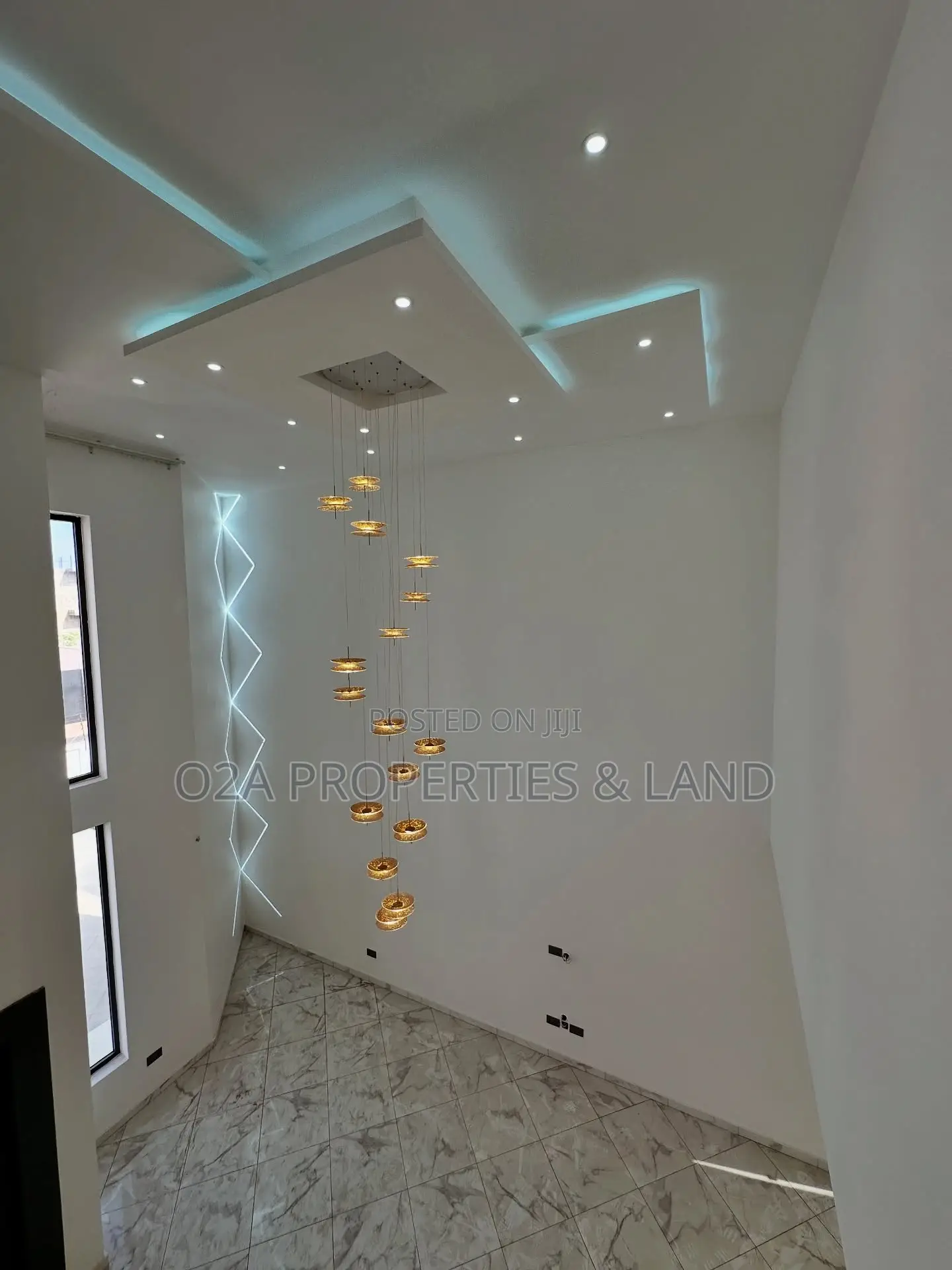 5bdrm House in Ashley Botwe, Lake Side Estate for rent
