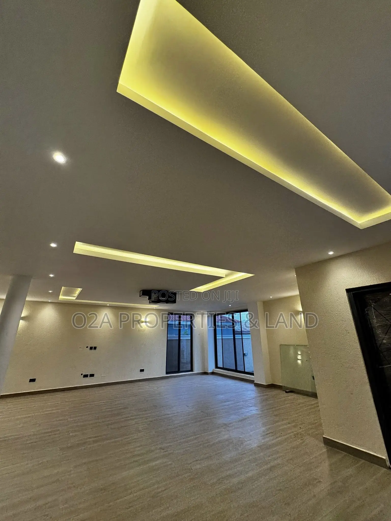 4bdrm House in Ashaley Botwe, for sale