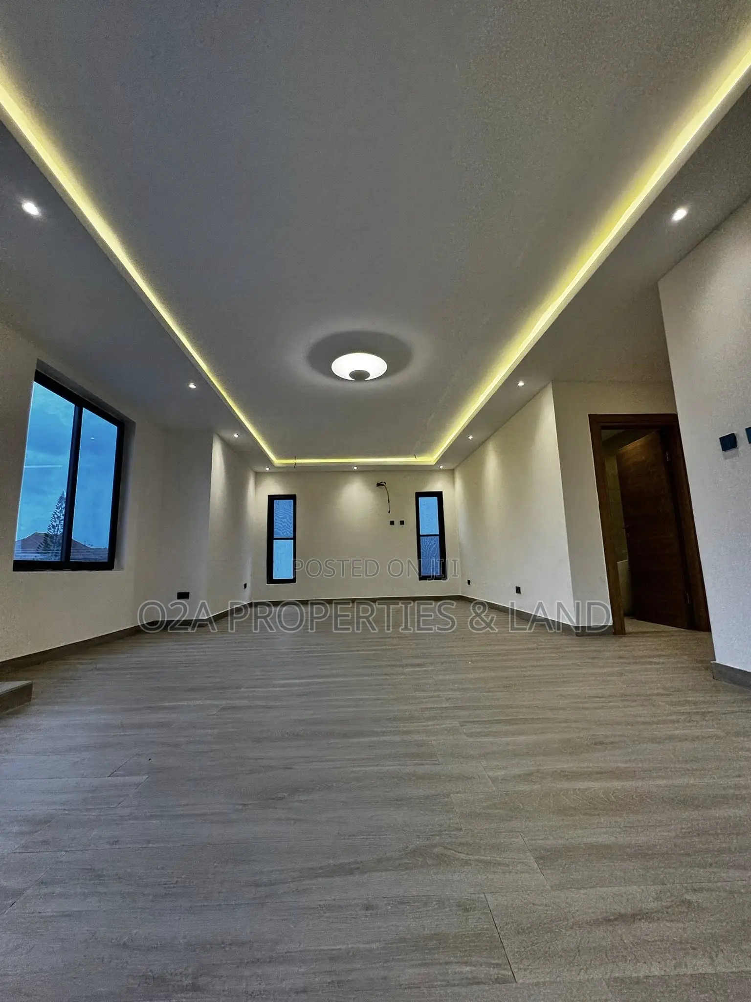 4bdrm House in Ashaley Botwe, for sale