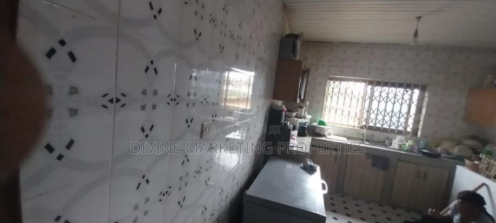 4bdrm House in Taifa Last Stop Area for sale