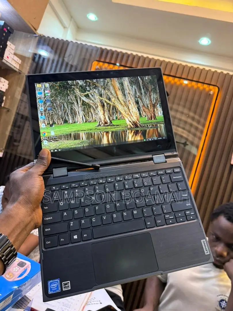 New Laptop Lenovo Yoga 330 4GB Intel SSD 256GB