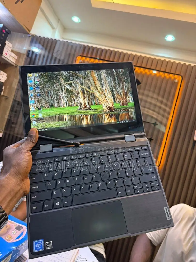 New Laptop Lenovo Yoga 330 4GB Intel SSD 256GB