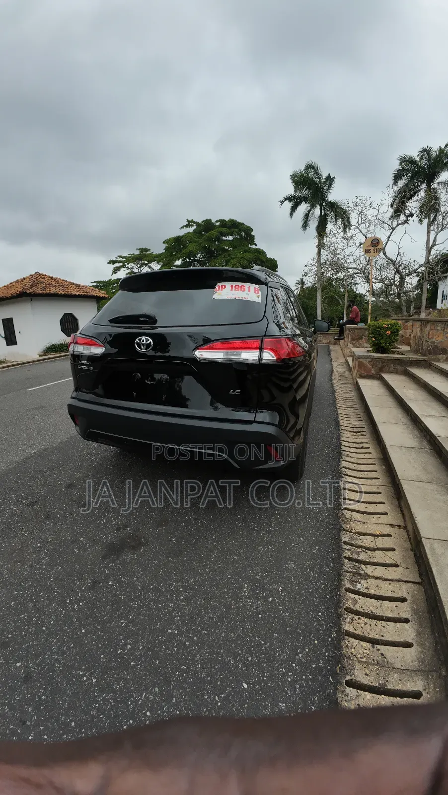 Toyota Corolla Cross LE 4WD 2024 Black
