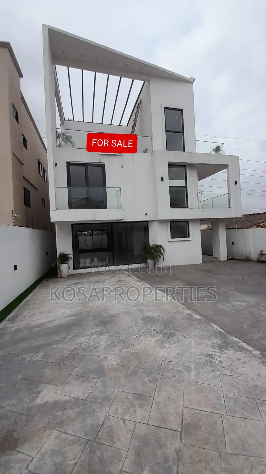 4bdrm House in Adjiringanor, Adjiriganor for sale