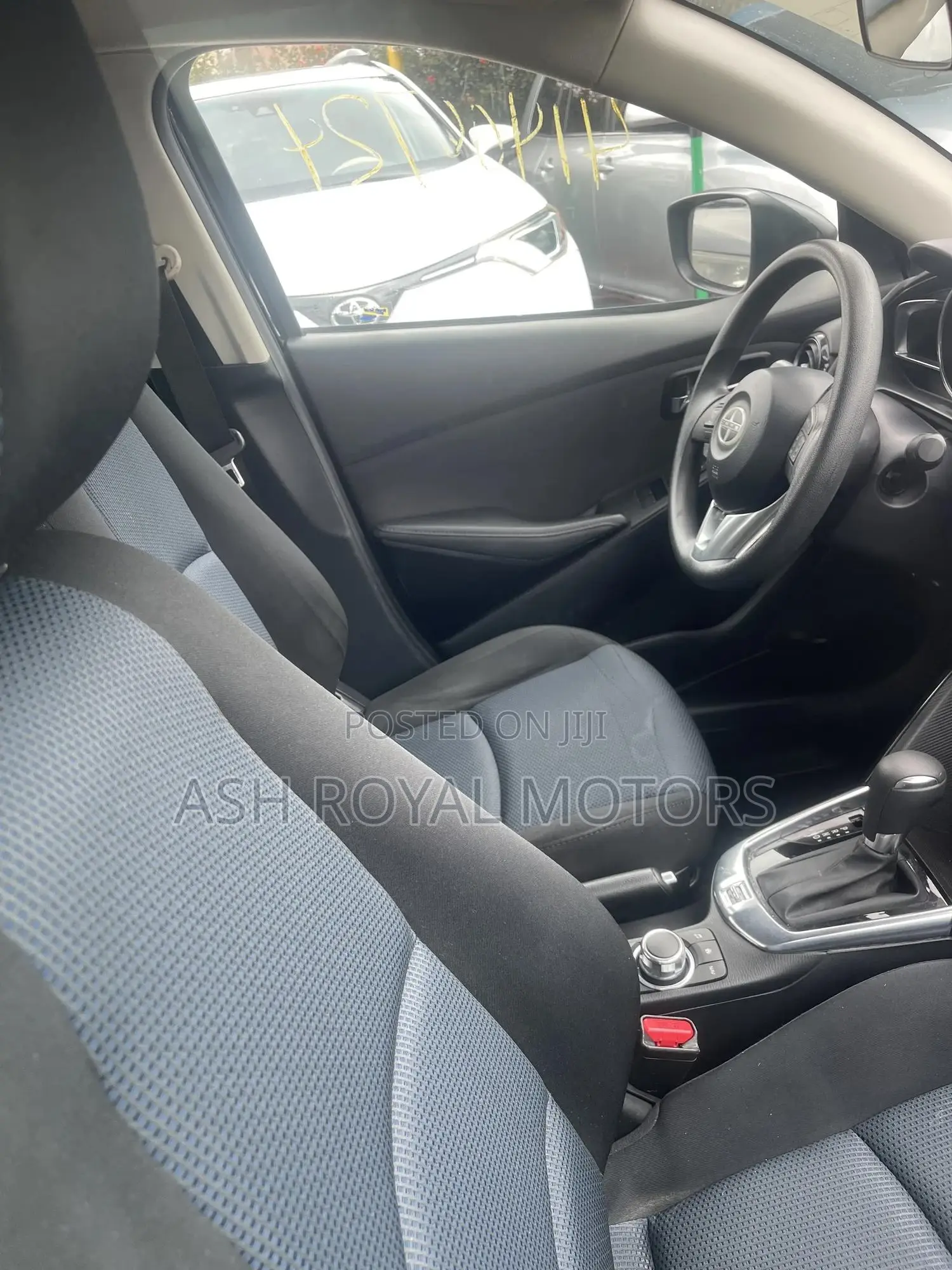 Toyota Yaris iA 1.5 FWD 2016 Black