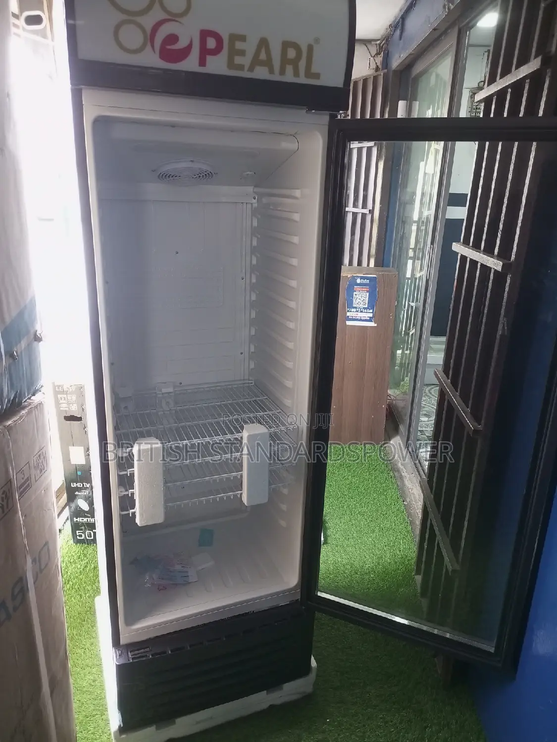 Chillmaster PVC-424-2b Pearl Display Fridge Energy System