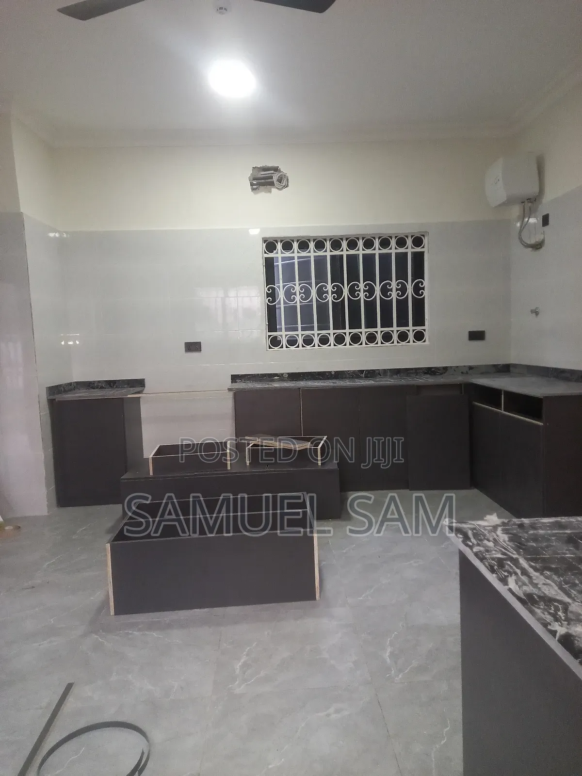3bdrm House in Com.10, Tema Metropolitan for rent
