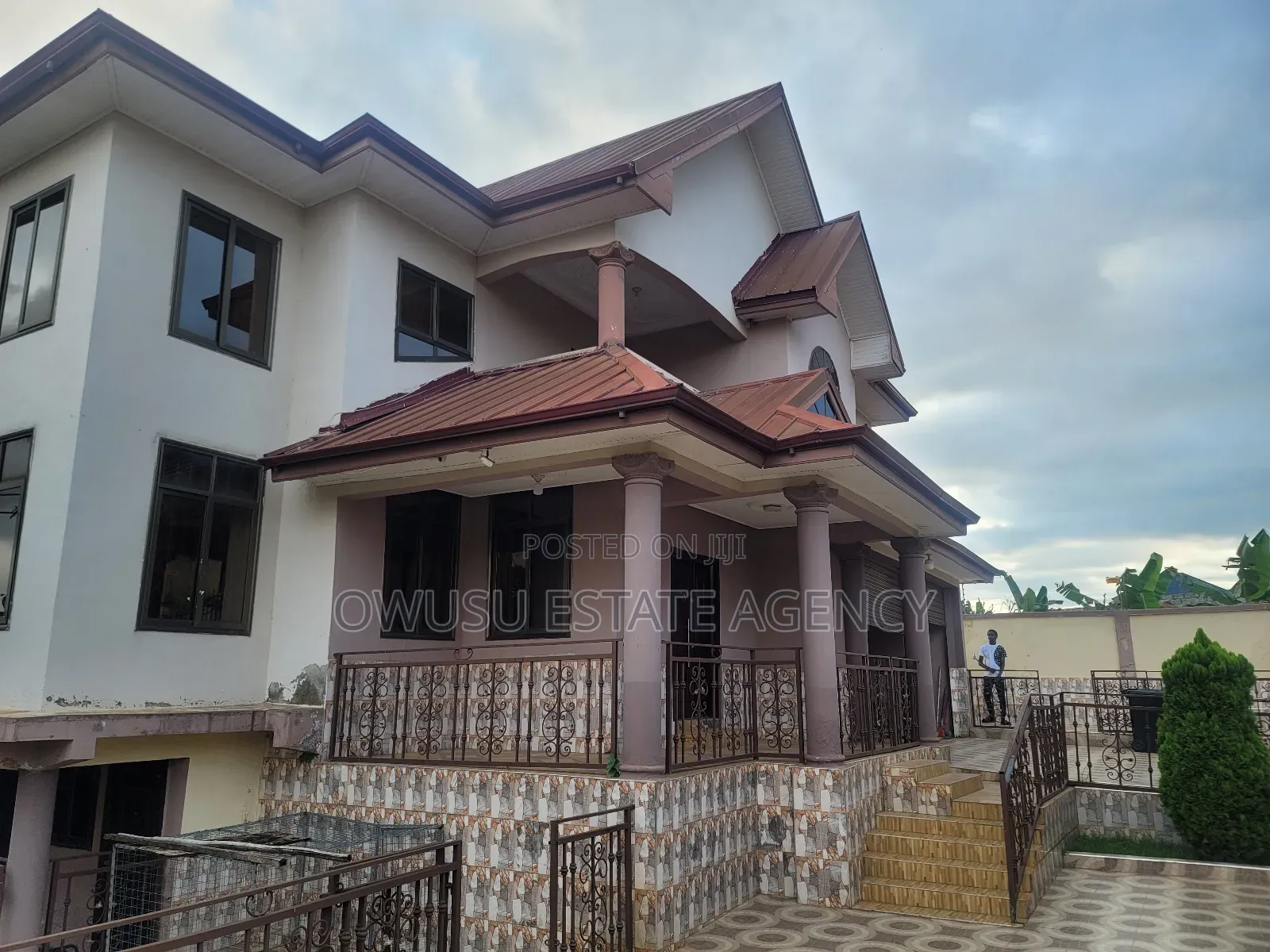 8bdrm House in Kantinkyiren In for sale