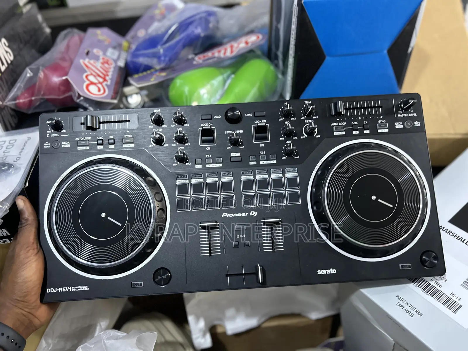 Pioneer DDJ-Rev 1 Controller
